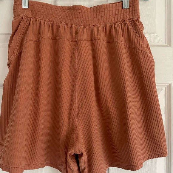 Lululemon Ribbed LA Boxer Shorts - Picture 2 of 4